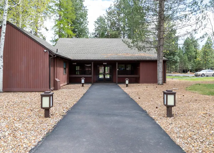 Lariat House